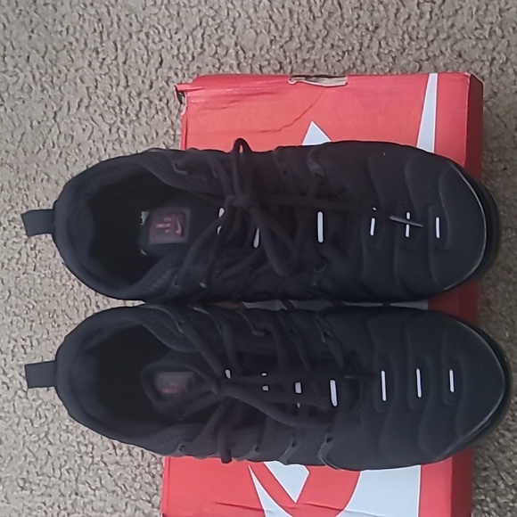 Nike - Picture 1 of 4